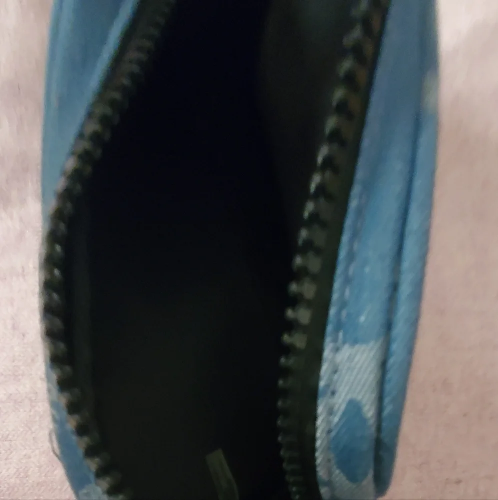 COPY - Chanel Denim Jeans cosmetic bag - Picture 7 of 9